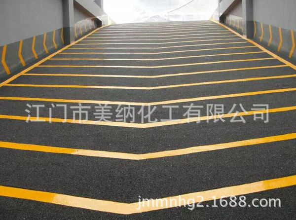 快干燥丙烯酸交通设施车位道路划线漆